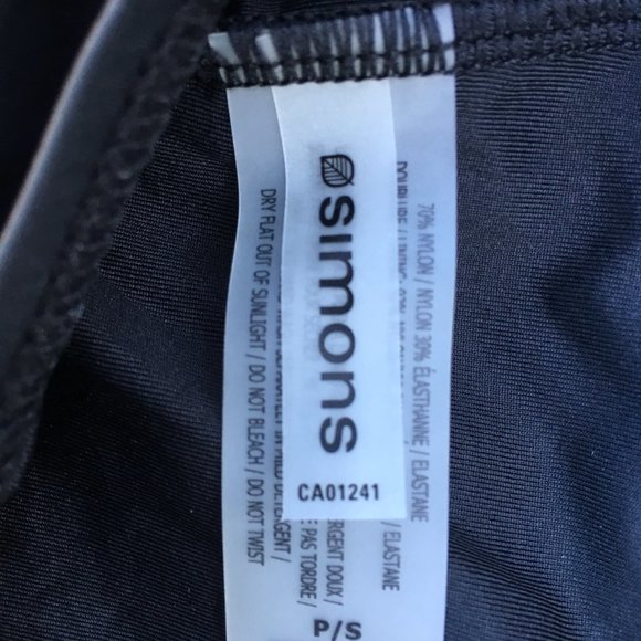 Gorgeous Simone Black Retro Halter One Piece Swimsuit - Picture 5 of 9